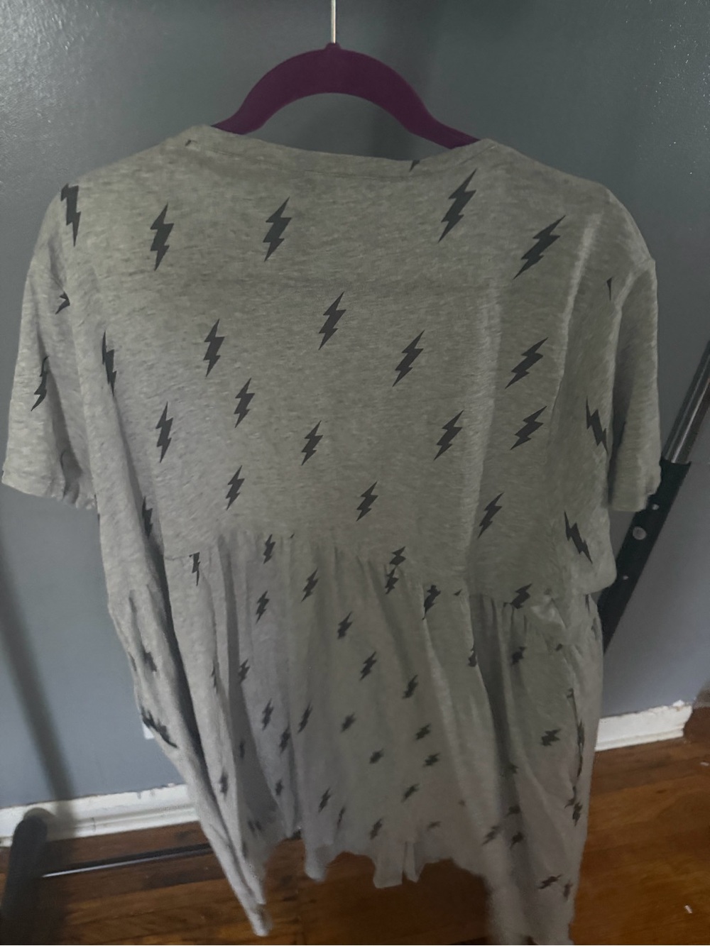 torrid Heather Gray Dress with Black Lightning Print Size 1 - Picture 4 of 4